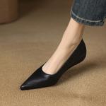 Handcrafted Leather Women's Shoes: Elegance Meets Luxury and Quality.(E123006SQ19)