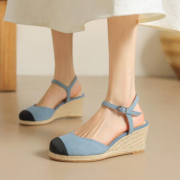 Elegant Handcrafted Leather Women's Shoes: Luxurious Quality and Craftsmanship(E36maKM7711)