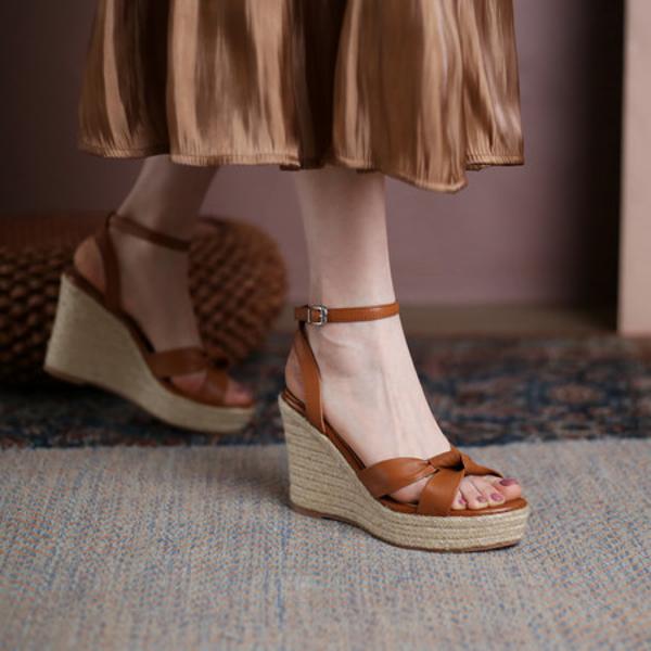 Handcrafted Luxury Leather Women's Shoes: Elegance in Every Stitch(E36ma8817A)