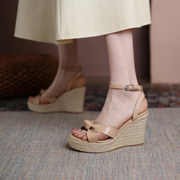 Handcrafted Luxury Leather Women's Shoes: Elegance in Every Stitch(E36ma8817A)