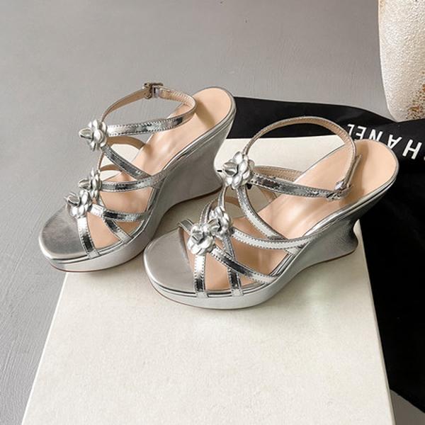 Luxury Handmade Leather Women’s Shoes: Timeless Elegance and Artisan Quality(E36ma7728)