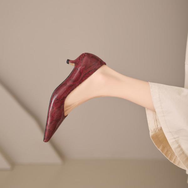 Elegant Handcrafted Leather Women's Shoes of Luxury Quality(E5or76943)