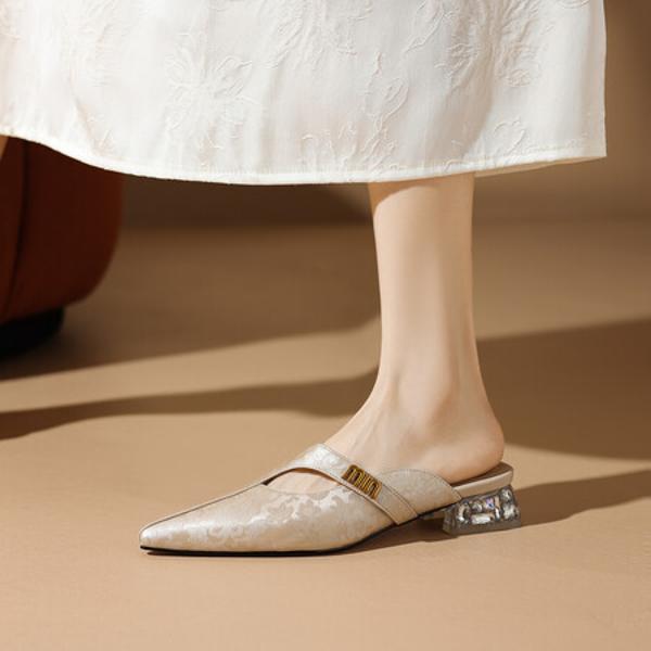 Handcrafted Luxury Leather Women's Shoes: Exquisite Quality & Elegance(E6haodianD625)