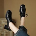 Exquisite Handcrafted Leather Women’s Shoes - Elegance Redefined(Easn20181555)