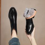 Handcrafted Leather Women's Shoes: Elegance Redefined.(Easn20182275)