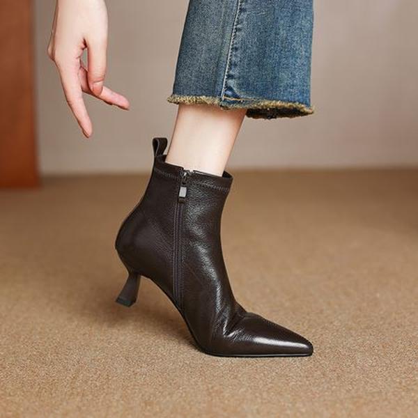 Handcrafted Genuine Leather Women's Shoes - An Elegant Touch of Luxury and Quality(Easn20182285)