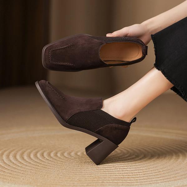 Handcrafted Leather Women's Shoes: A Fusion of Luxury and Elegance(Easn20182511)