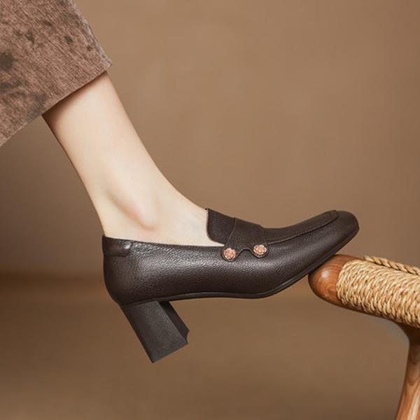 Handcrafted Leather Women's Shoes: Exquisite Quality and Elegant Luxury.(Easn20182555)