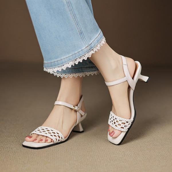 Crafted Leather Women's Shoes: Luxury, Elegance, and Quality(Easn20182750)