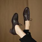 Handcrafted Leather Women's Shoes: Luxury, Elegance, and Quality.(Easn20182759)