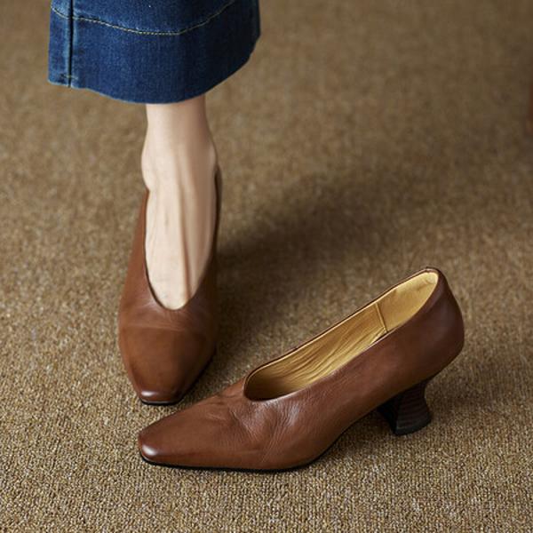 Luxurious Handcrafted Leather Women's Footwear Elegance(Ebuer888b7266)