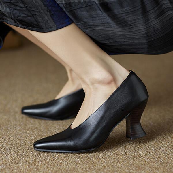 Luxurious Handcrafted Leather Women's Footwear Elegance(Ebuer888b7266)