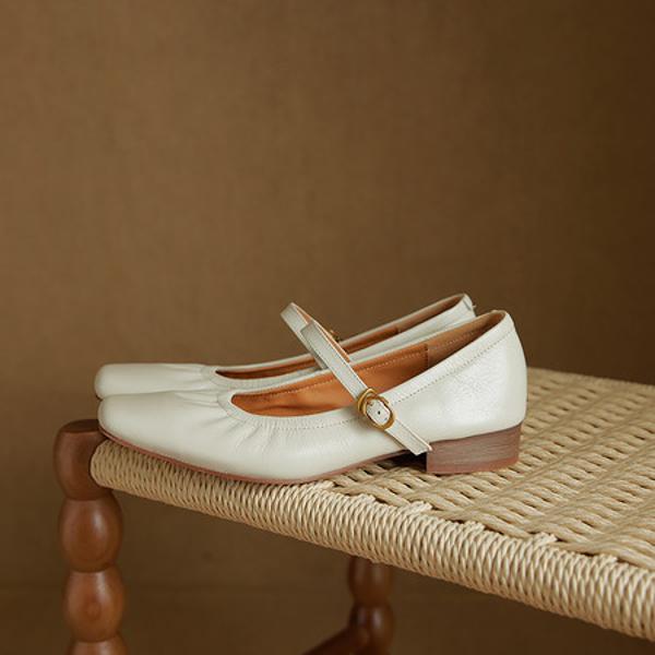 Elevate Your Style: Luxurious Handcrafted Leather Women's Shoes(Ebuer888b7522)