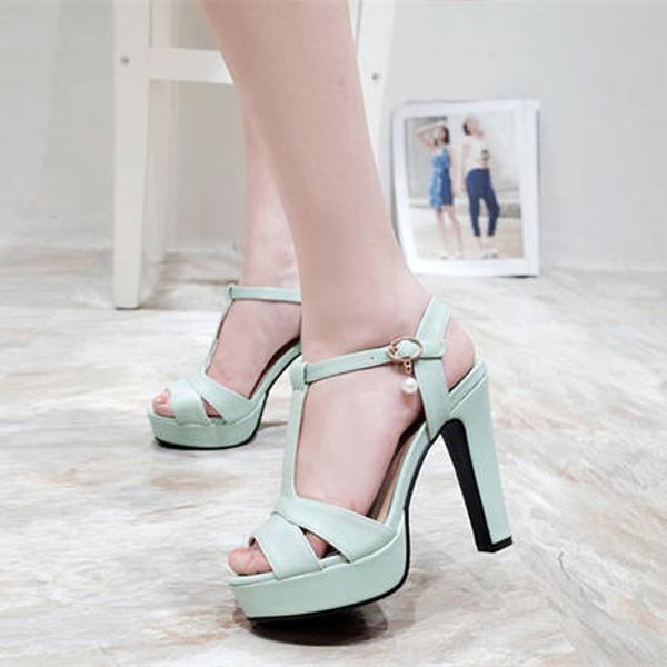 Elegant Handcrafted Leather Women's Shoes of Exceptional Quality(Ebuka45902)