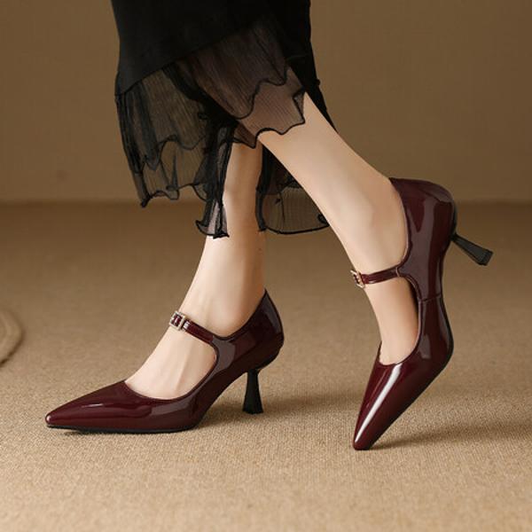 Elegantly Crafted Luxury Handmade Leather Footwear for Women's Sophistication(Ebuka45831)