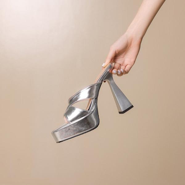 Handcrafted Leather Women's Shoes: Elevate Your Style with Luxury and Elegance(Ebuka191-1)