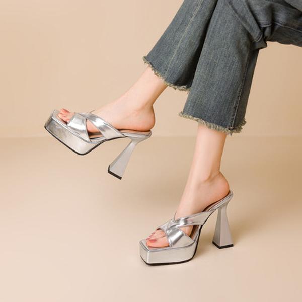 Handcrafted Leather Women's Shoes: Elevate Your Style with Luxury and Elegance(Ebuka191-1)