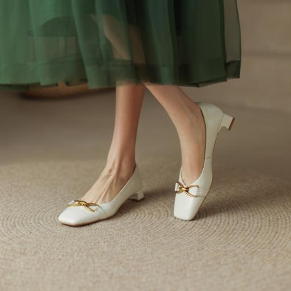 Exquisite Handcrafted Leather Women's Shoes: Luxury, Elegance, and Quality(EcqiH-95)