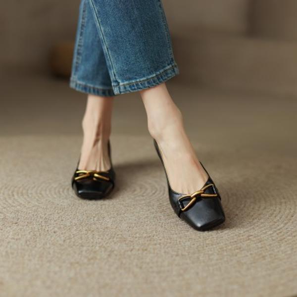 Exquisite Handcrafted Leather Women's Shoes: Luxury, Elegance, and Quality(EcqiH-95)