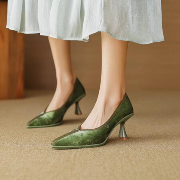 Elegant Handcrafted Leather Women's Shoes with Luxurious Craftsmanship(EcqiHL-2763)