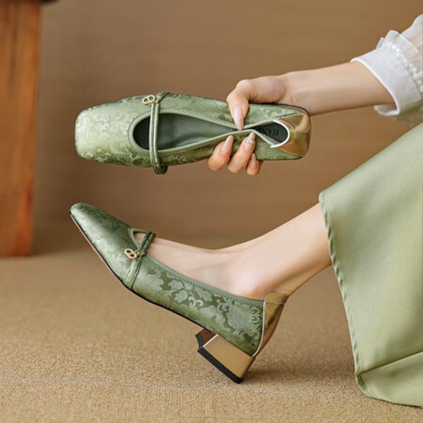 Exquisite Handcrafted Leather Shoes for Elegant Women(EcqiHL-3188)