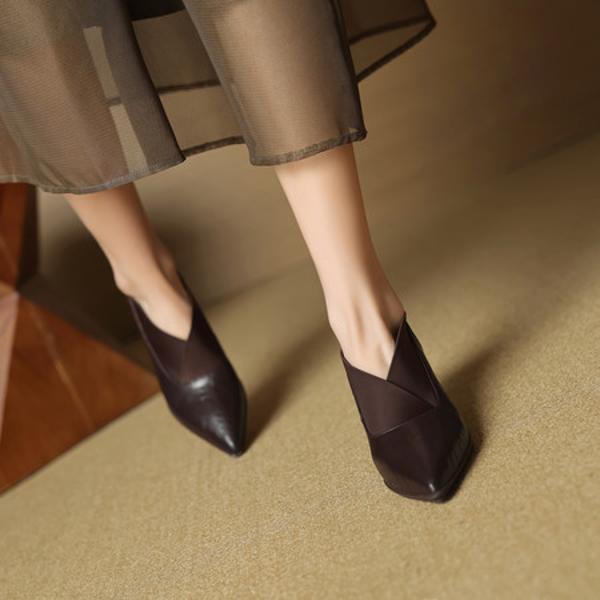 Exquisite Handcrafted Leather Shoes for Elegant Women(EcqiHL-7165)