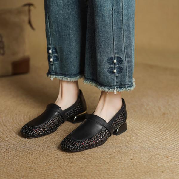 Elegant Handcrafted Leather Women’s Shoes of Superior Quality(EcqiH-7312)