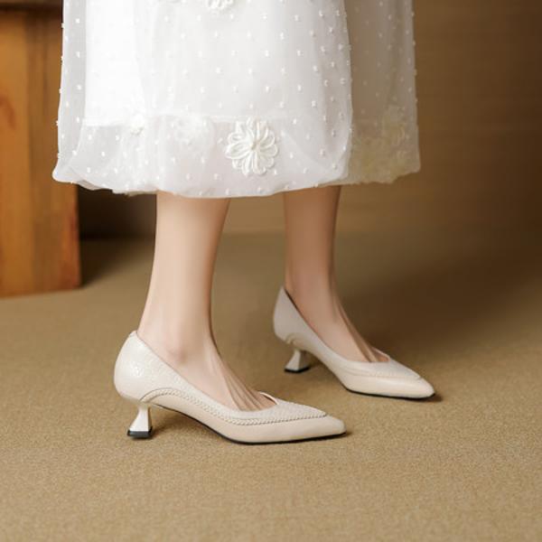 Elegant Handcrafted Leather Shoes: Luxury Redefined(EcqiH-7598)