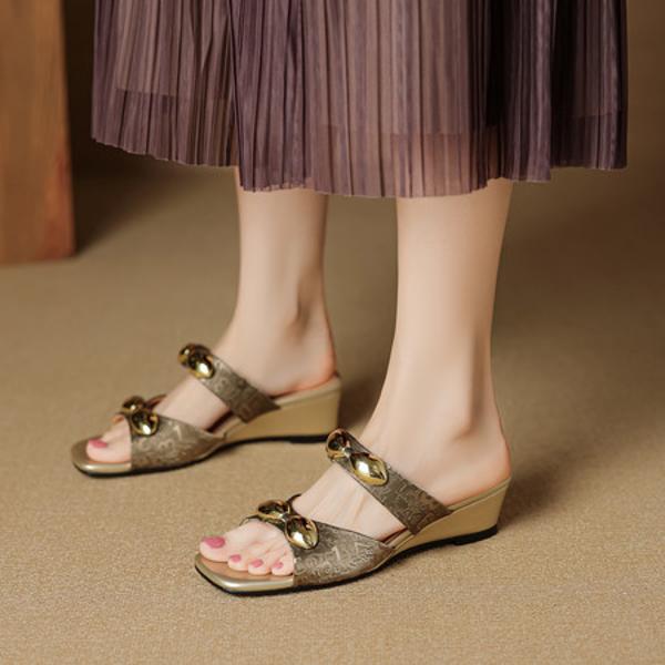 Handcrafted Leather Ladies' Shoes: Luxurious Elegance(EcqiH-7916)