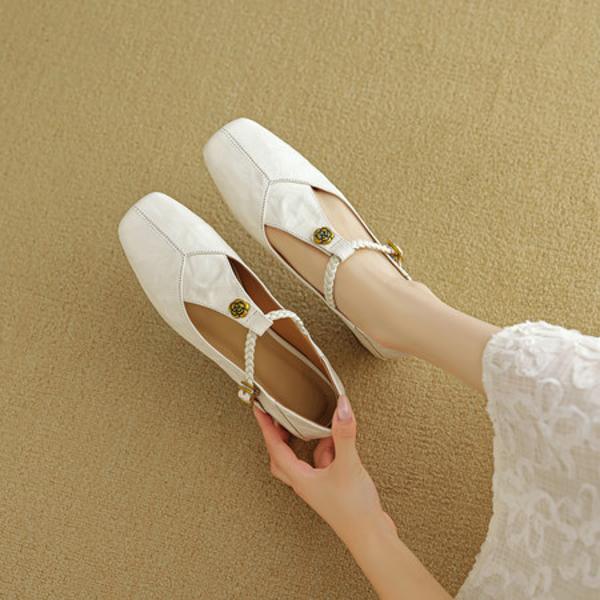 Exquisite Handcrafted Leather Shoes: Luxury & Elegance(EcqiHC-8102)