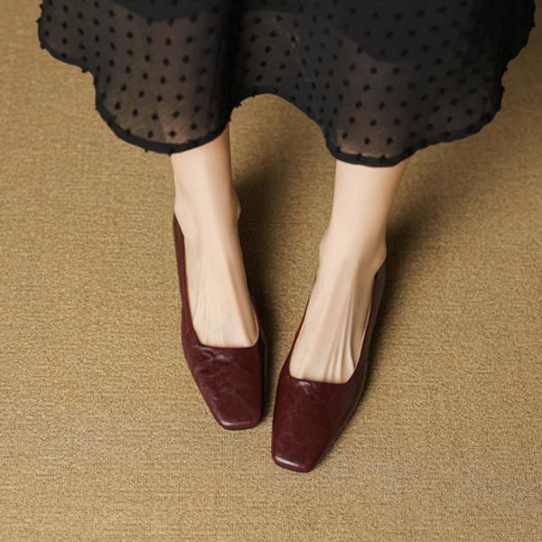 Handcrafted Leather Women's Shoes: Elegance in Luxury Quality(EcqiHC-8196)