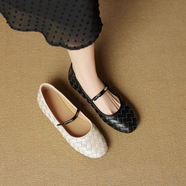 Handcrafted Leather Women's Shoes: A Touch of Luxury and Elegance(EcqiHC-8190)