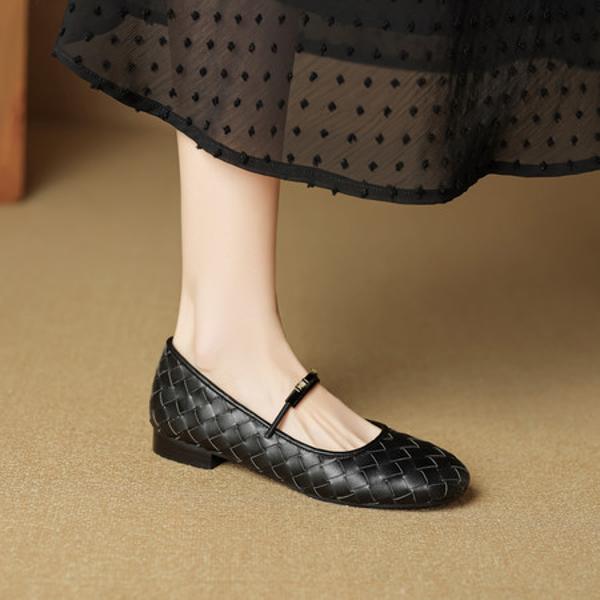 Handcrafted Leather Women's Shoes: A Touch of Luxury and Elegance(EcqiHC-8190)