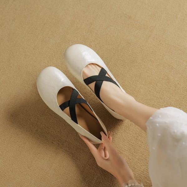 Handcrafted Leather Women's Shoes: Elegance Meets Luxury Quality(EcqiHC-8218)