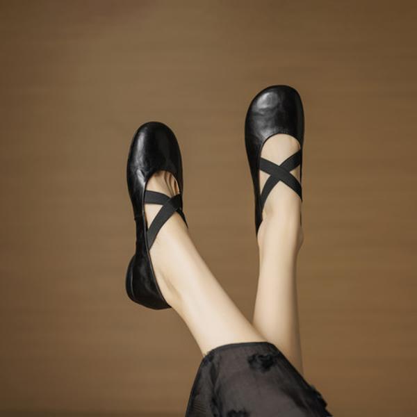 Handcrafted Leather Women's Shoes: Elegance Meets Luxury Quality(EcqiHC-8218)