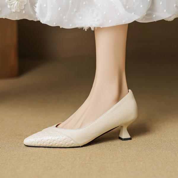 Exquisite Handcrafted Leather Women’s Shoes for Elegant Luxury(EcqiH-8205)