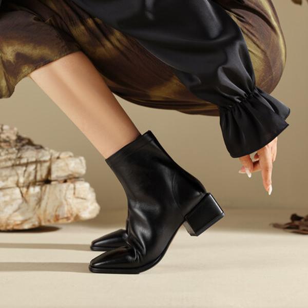 Handcrafted Luxury Leather Women's Shoes: Elegance in Every Stitch(Edfmr8222)