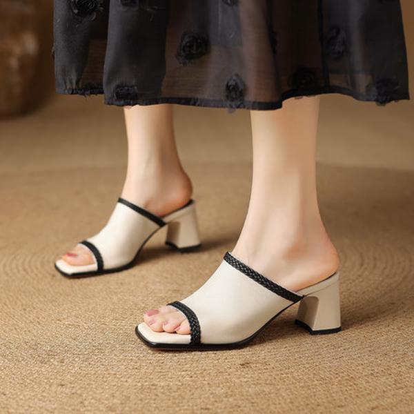 Crafted Luxury: Elegant Handmade Leather Shoes for the Discerning Woman(Edfmr86797)