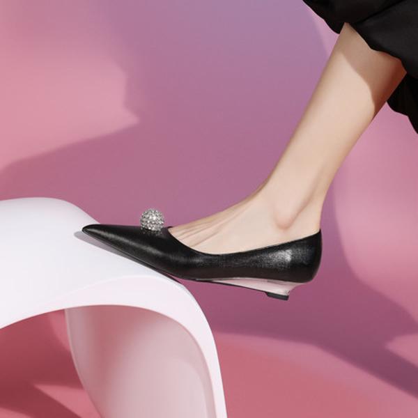 Handcrafted Leather Women's Shoes: Elegance in Superior Craftsmanship(Ediandian8525)