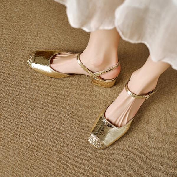 Crafted Luxury: Handcrafted Genuine Leather Women's Shoes(Edlnx9379)