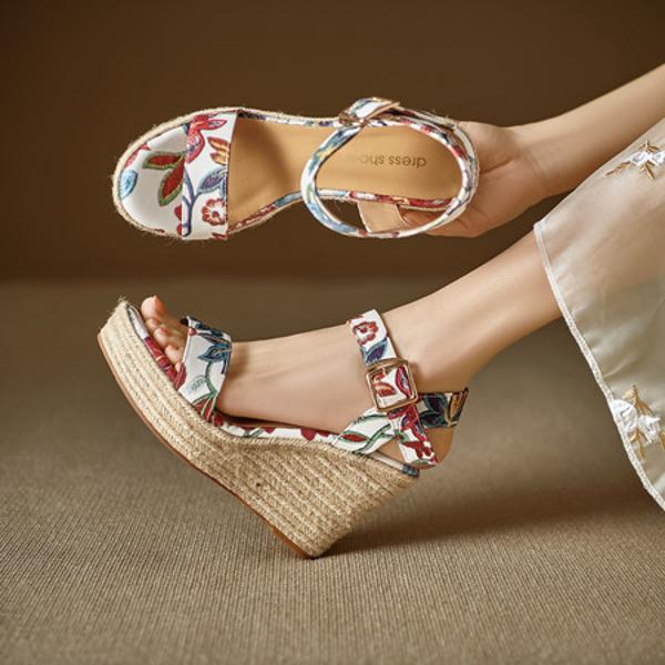 Handcrafted Genuine Leather Women's Shoes: Elegance Meets Luxury and Craftsmanship(EdlnxC-10)