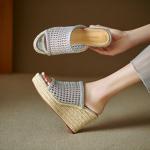 Elegant Handcrafted Leather Women's Shoes: Luxury Craftsmanship.(EdlnxC-12)