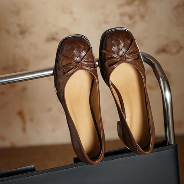 Handcrafted Leather Women's Shoes: Elegance in Every Stitch(Edsl3176)