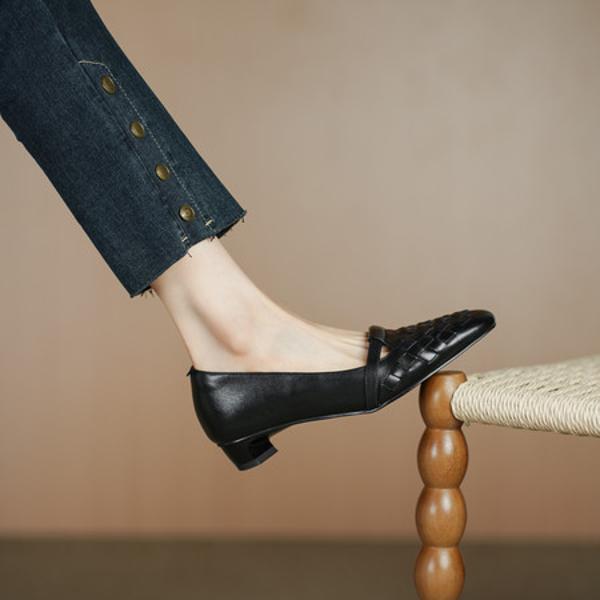 Exquisite Handmade Leather Women's Shoes: A Fusion of High-End Craftsmanship and Elegance.(Edsl3209)