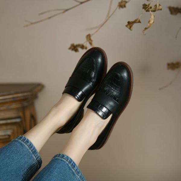 Elegant Handcrafted Leather Women's Shoes with Luxurious Quality(Egupai88873)