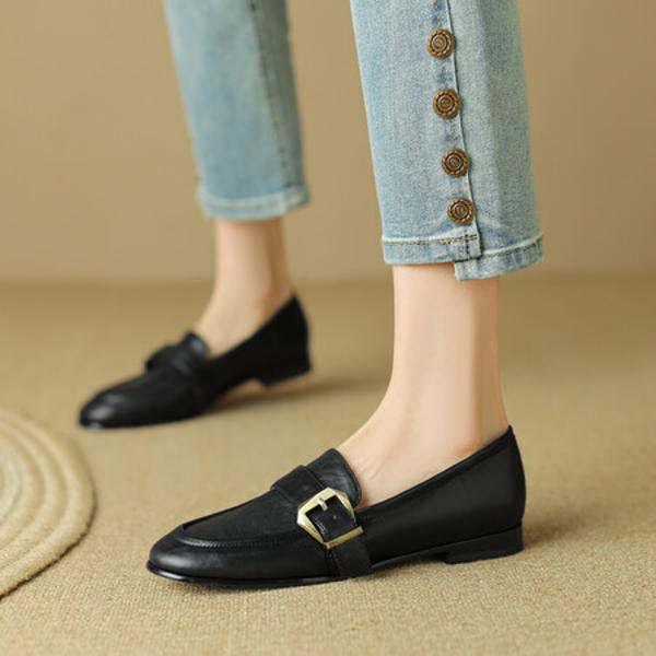 Elegant Handcrafted Leather Women's Shoes: Luxurious Quality Crafted.(Egupai8882581)