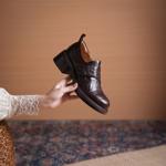 Handcrafted Leather Women's Shoes: Elegance in every stitch.(Egupai8883178)