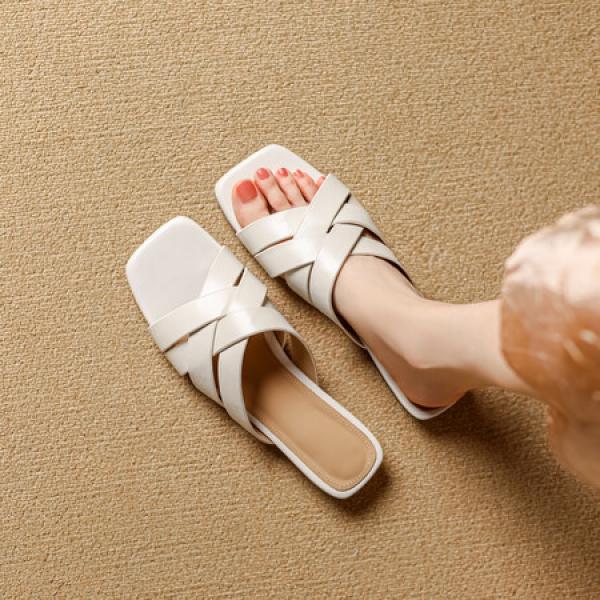 Exquisite Handcrafted Leather Women’s Shoes for Elegance(Eqijiayi2437)