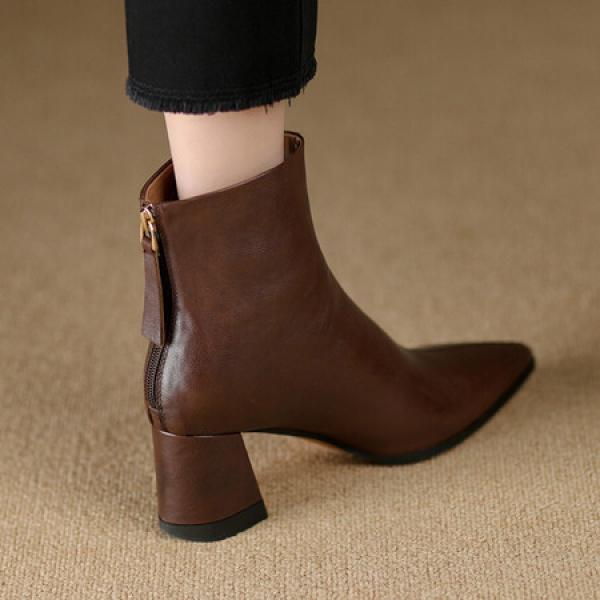 Handcrafted Leather Elegance for Discerning Women(Etrj220T1378)