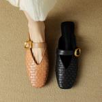 Exquisite Handcrafted Leather Heels: Elevate Elegance with Luxurious Quality(Etx0863TX504)